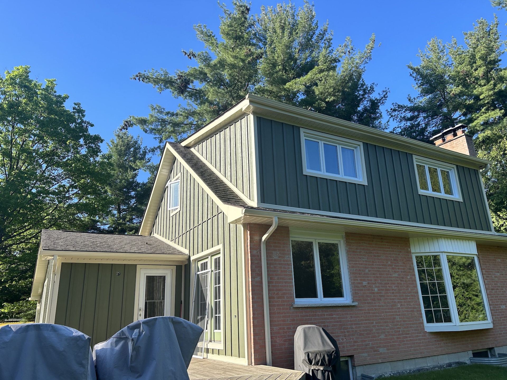 Eavestrough Installation