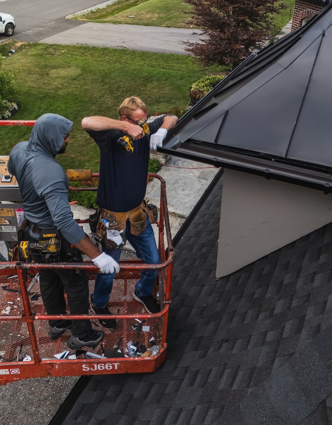 Eavestrough & Gutter Installation